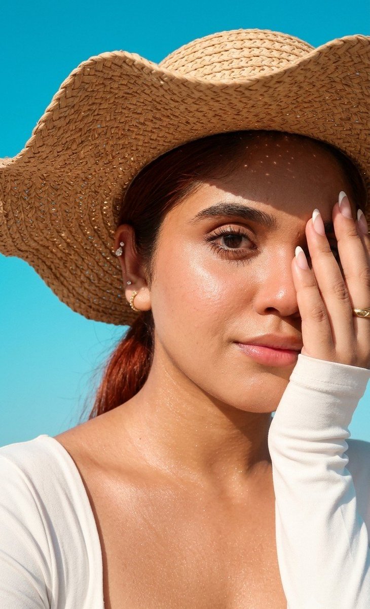 Straw Hat Beach Selfie Portrait in Sunlight — AI result, variation 2 of 2